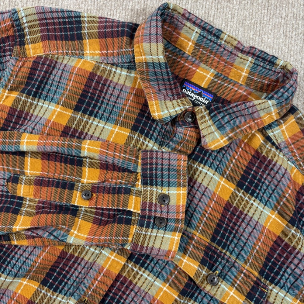 Patagonia Organic Cotton Fjord Flannel‎ Button Down Shirt Men's Sz Medium 54020